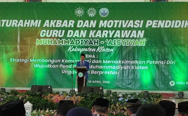  Pererat Silaturahmi, Guru dan Karyawan Muhammadiyah-’Aisyiyah Klaten Ikuti Silaturahmi Akbar di Graha Bung Karno